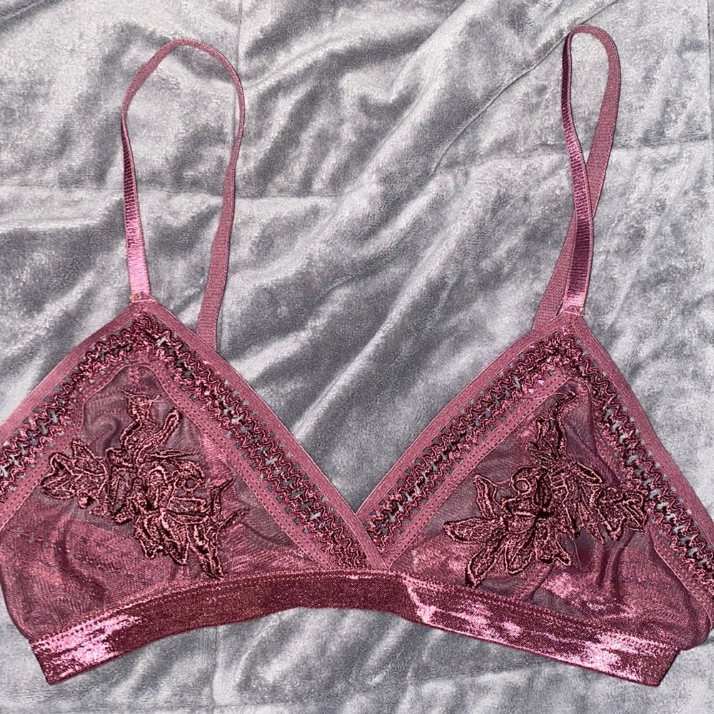 charlotte russe lacey floral bralette maroon med